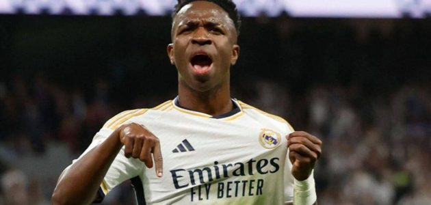 فينيسيوس يقرر البقاء مع ريال مدريد رغم العروض المغرية